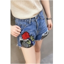 New Arrival Chic Fishnet Patched Retro Rose Embroidered Denim Shorts