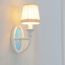 Nordic Style White Finish Hallway Sconce 1 Light Led Sconce Lighting with Whell Base