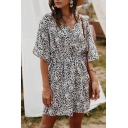 Simple Floral Printed V-Neck Half Sleeves Drawstring Waist Button Closure Mini A-Line Dress for Ladies