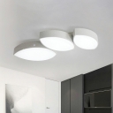 White 3-Leaf Flush Light Fixture Modernism LED Metallic Ceiling Flush Mount for Living Room