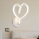 Heart Shape Sconce Light Fixture Modernism Acrylic LED White Wall Mount Lamp in Warm/White Light