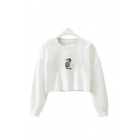 Cool Girls Dragon Printed Long Sleeve Crew Neck Relaxed Crop Pullover Sweatshirt in White