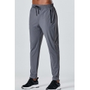 Sporty Workout Men's Pants Contrast Panel Solid Color Zipper Pockets Drawstring Waist Ankle Tied Regular Fitted Training Pants