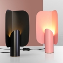 Nordic Single-Bulb Table Lamp Black/Pink Leaf Shaped Night Stand Light with Metal Shade for Bedroom