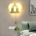 Gold Crown Shaped LED Wall Lighting Kids Acrylic Pull-Chain Wall Mounted Lamp for Bedroom