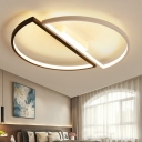Circle Shaped LED Ceiling Fixture Simple Style Metal Bedroom Flush Mount Lighting in Black-White