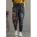 Popular Girls Jeans Cartoon Embroidery Bleach Elastic Waist Ankle Length Tapered Fit Jeans in Blue