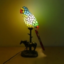 Tiffany Parrot Shaped Table Light with Horse 1 Head Stained Glass Table Lamp in Yellow for Bar