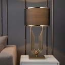 Postmodern Table Lamp Metal Material Nights and Lamp for Bedroom Living Room