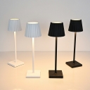 Modern Metal Table Lamp 1 Light Cone Shade Table Lamp for Bedroom