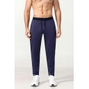 Elegant Guys Contrast Color Pocket Mid Rise Regular Fit Drawstring Waist Pants