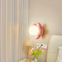 Contemporary Style Flower Shape Resin Sconce Light Fixture for Living Room