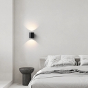 Contemporary Style Wall Light Iron Wall Sconce for Living Room