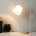 Minimalist Style Table Lamp Wrought Iron Desk Lamp for Study Room in White