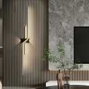 Modern Black Linear Wall Sconce with 2 Lights for Indoor Lighting