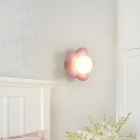 Modern White Resin Wall Lamp with Bi-pin Light for Residential Use