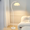 1 Light Cloth/Feather/Flower Traditional Floor Lamp with Metal Fixture for Residential Use Adapted for LED/Incandescent/Fluorescent in a Contemporary Style