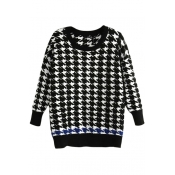 Houndstooth Pattern Long Sleeve Sweater with Round Neckline