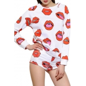 White Background Round Neck long Sleeve Mouth Pattern T-Shirt