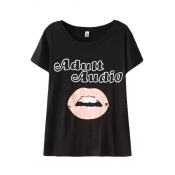 Lip Letter Pattern Fitted Tee with Short Sleeve