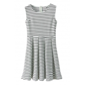 Round Neck Horizontal Stripe Pattern Pleated Sleeveless Dress