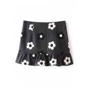 Black and White Flowers Print Ruffle Hem Zip Side Mini A-Line Skirt