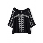 Scoop Neck Geometric Embroidery 3/4 Length Sleeve Blouse