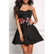Chic Floral Embroidered Sleeveless Bandeau Mini A-Line Evening Dress