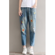 New Collection Chic Floral Embroidered Loose Leisure Jeans