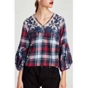 New Collection V Neck Chic Lace Inserted Plaids Printed Pullover Blouse