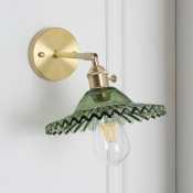 Single Head Scalloped Lighting Fixture with Green Glass Shade Modernism Sconce Lighting
