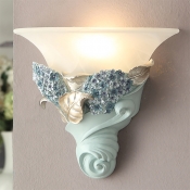 1 Bulb Surface Wall Sconce Contemporary Flower Resin Wall Mount Light Fixture in Blue/White