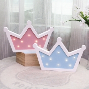 Cartoon Style LED Crown Night Lamp Wood Birthday Party Battery Wall Mount Light in Pink/Blue/Purple