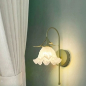Modern Simple Metal Bedroom Wall Sconce with Glass Lampshade
