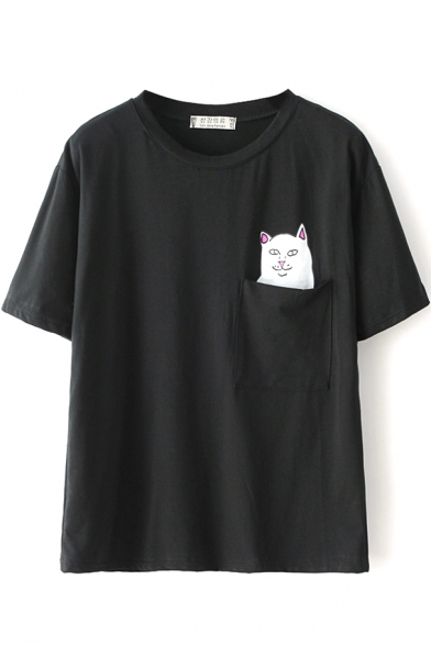 t shirt with a cat in the pocket