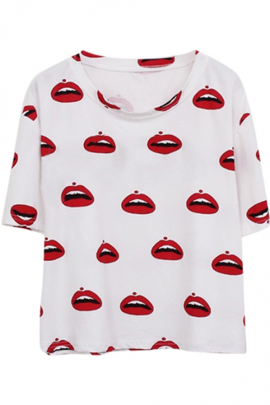 All Over Red Lips Print Crop T-Shirt - Beautifulhalo.com
