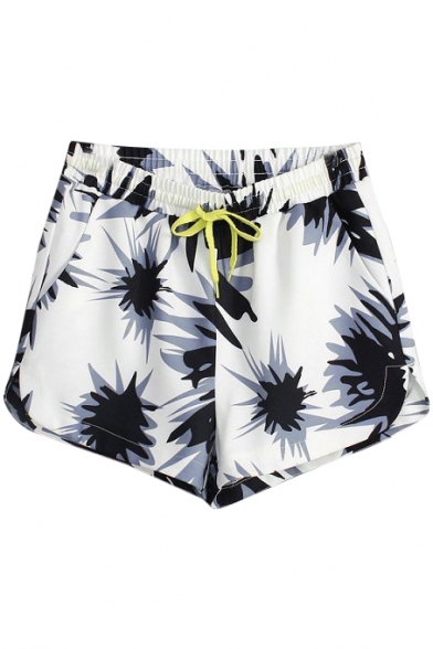 White Ink Painting Elastic Waist Fitted Shorts