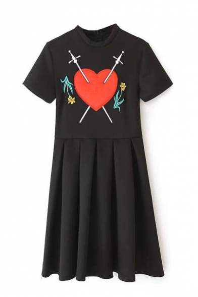 Round Neck Heart Embroidery Short Sleeve Smock Dress