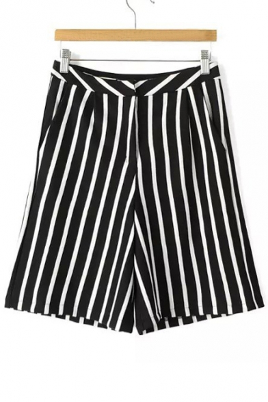 High Waist Zipper Fly Vertical Stripes Loose Knit Shorts