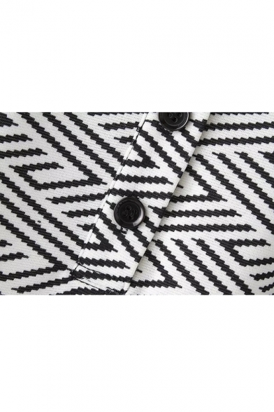 Geo-patterned Contrast Collar 1/4 Placket Dresses