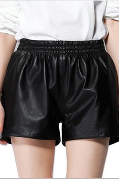 Fashion Women Faux Leather Gathered Waist Pocket Shorts