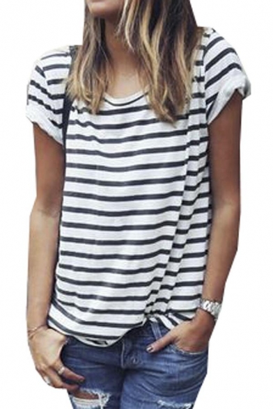 Women's Round Neck Black And White Striped Short Sleeve T-shirt