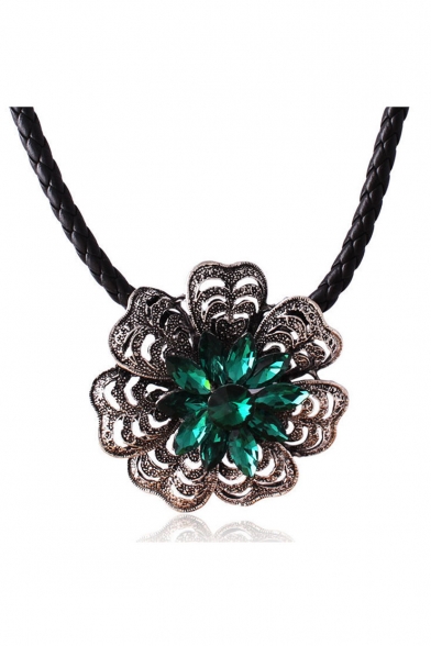 Vintage Popular Alloy Crystal Flower Shaped Women's Necklace
