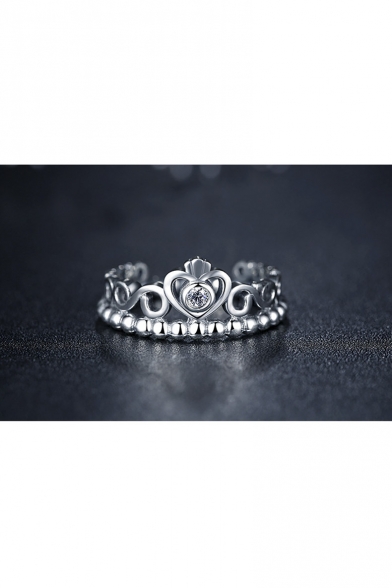 Retro Stylish Crown Design Ring with Diamond