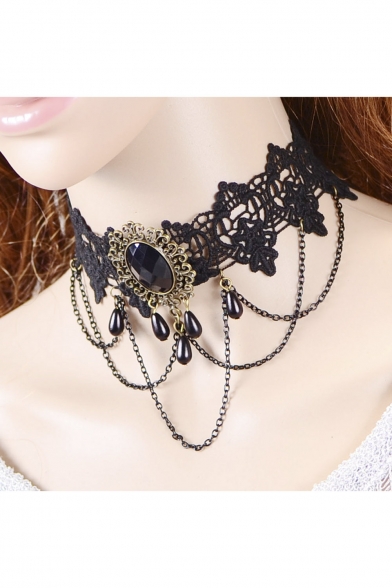 Retro Gothic Style Lace Hem Chic Necklace with Drip Gemstone Design