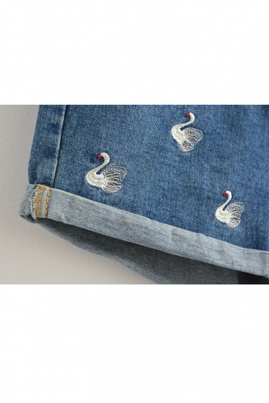 Embroidery Swan Pattern Mid Waist Denim Shorts