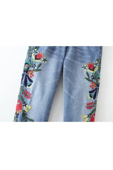 Symmetrical Floral Embroidered New Fashion Capri Jeans