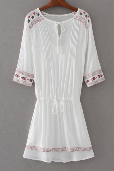 Embroidery Pattern Round Neck 3/4 Length Sleeve Ruched Front Mini A-Line Dress with One Cami Inside