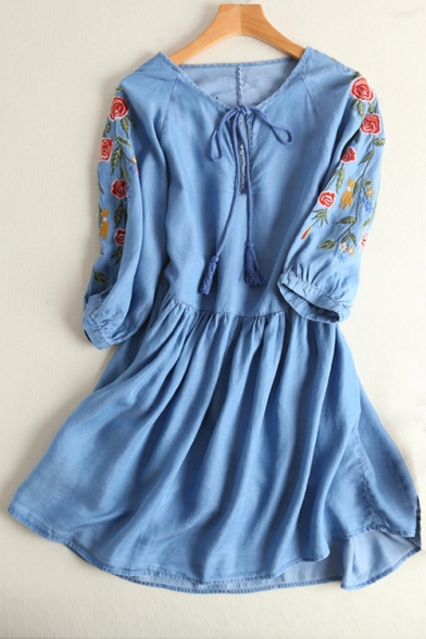 Fashion Embroidery Floral Pattern V-Neck Long Sleeve Mini Denim Dress