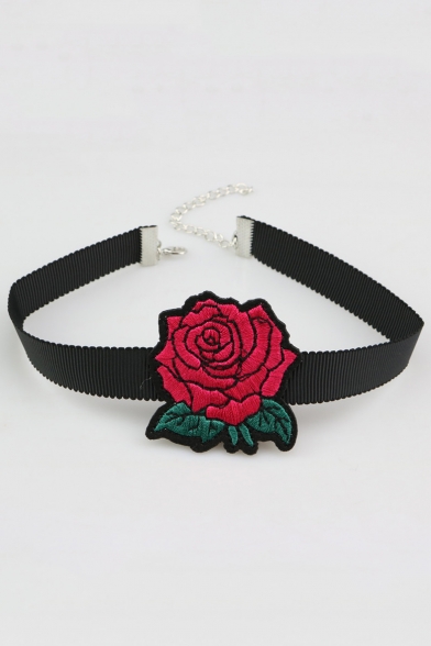 Retro Floral Rose Embroidered Wide Strap Fashion Necklace